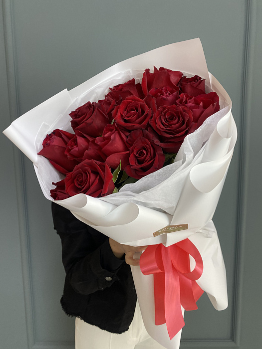 Mono bouquet of 15 roses