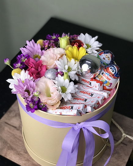 Bouquet of New Year's sweets flowers delivered to Astana