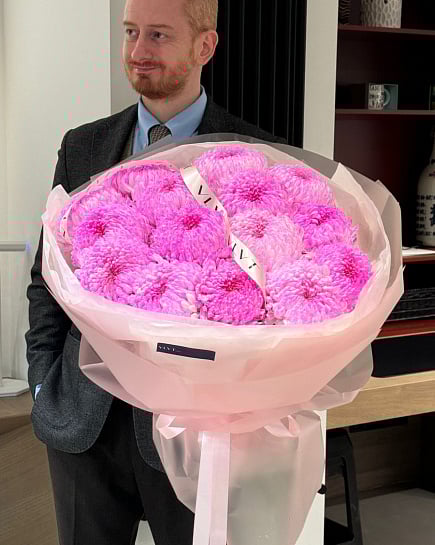 Chrysanthemum 01 by vlvt flowers with delivery to Almaty