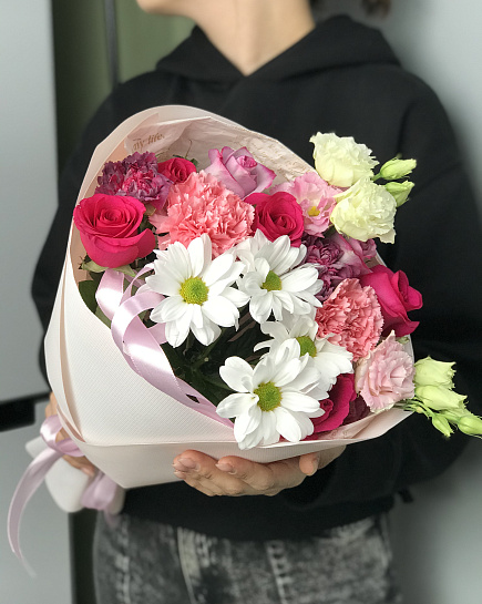 Bouquet of cute bouquet flowers delivered to Astana
