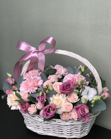 Сборный букет цветов в корзине "Океан Эльзы" с доставкой по Астане