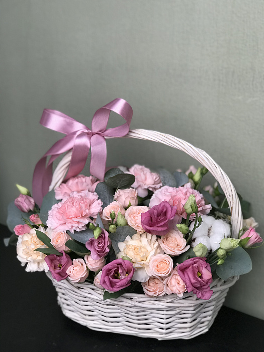 Mixed bouquet of flowers in the basket Ocean Elzy