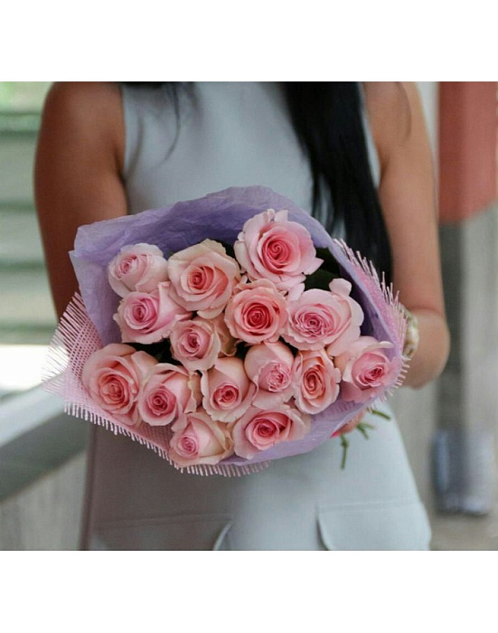Букет из розовых роз "Узы любви"
