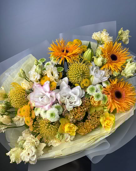 Солнечное сияние с герберами и краспедией с доставкой по Астане