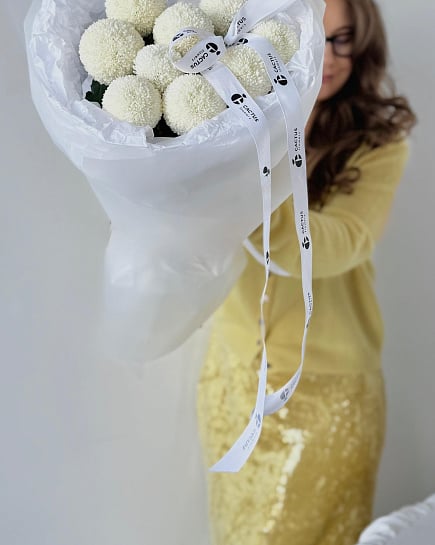 Букет-комплимент 9 Momoko с доставкой по Астане