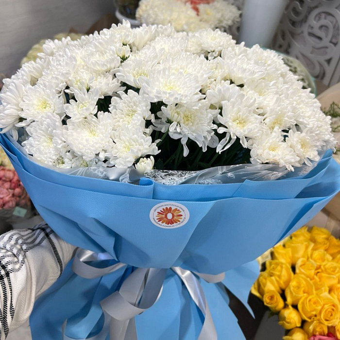 Bouquet of 21 white chrysanthemums