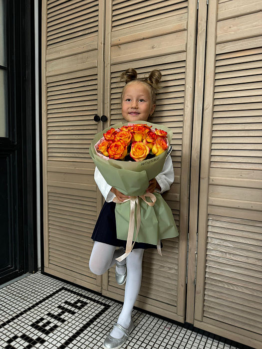 Bouquet of 11 orange roses