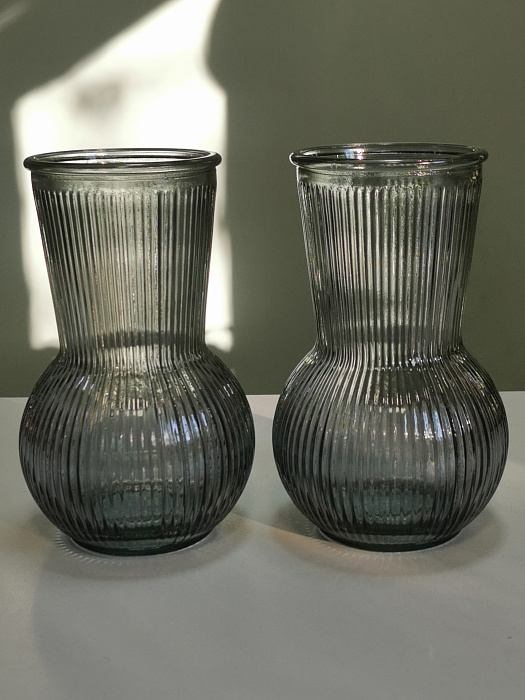 Dark glass vase, pcs.