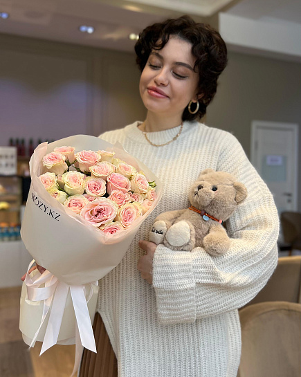 Bouquet of Combo of 7 branches of spray roses and a bear with beads flowers delivered to Astana
