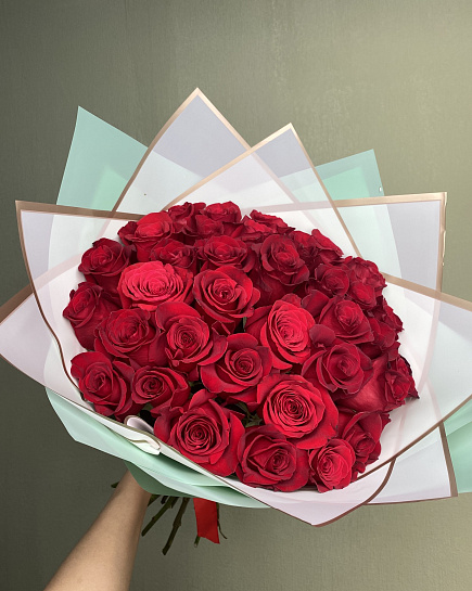Bouquet of 25 red roses flowers delivered to Astana
