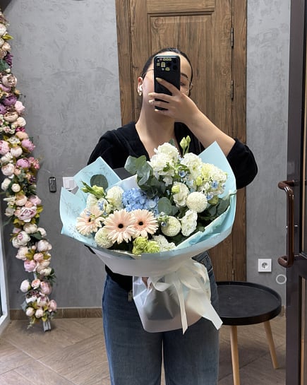 Пастельная гармония с гортензией и герберами with delivery to Astana
