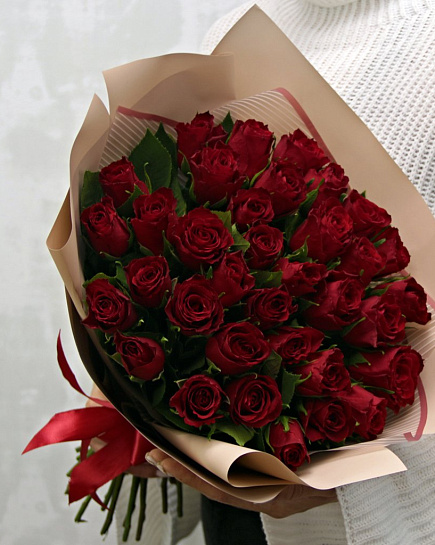 Букет из 35 красных роз 40 см с доставкой по Алматы