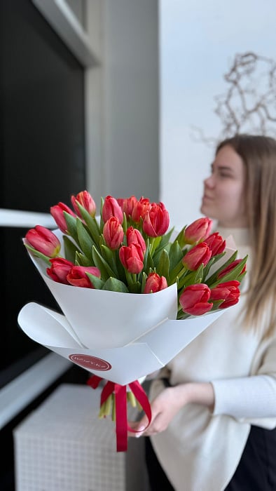 Bouquet of 25 red tulips Bouquet of 25 red tulips