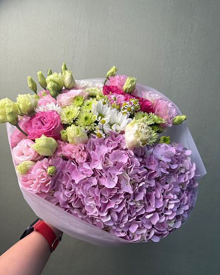 Розовое облако с гортензией и эустомой with delivery to Astana