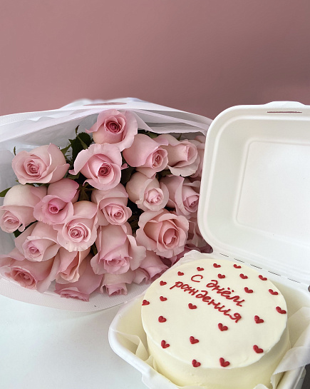 Комбо «25 роз и бенто тортик» с доставкой по Алматы