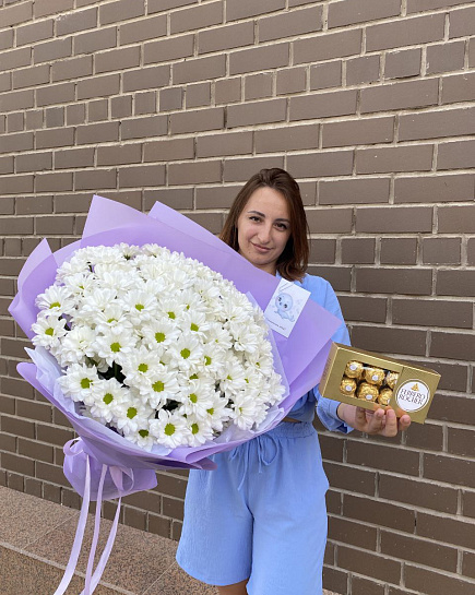 Bouquet of bouquet of daisy chrysanthemums + FERRERO ROCHER flowers delivered to Astana