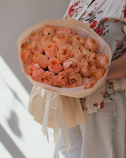 Букет из 25 пионовидных роз с доставкой по Алматы