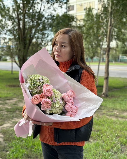 Bouquet of Buket «Romantic mood» flowers delivered to Astana