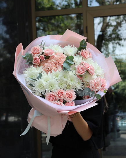 Bouquet Romantic with delivery to Almaty