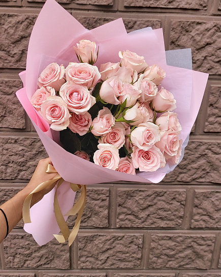 White roses with delivery to Pavlodar