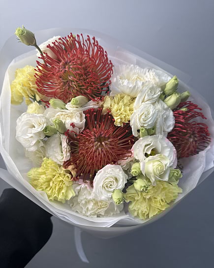 Экзотическая композиция с протеей с доставкой по Астане