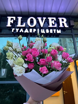 Букет: кустовая роза, эустома
