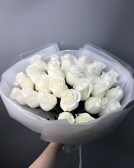 21 Roses (color to the florist's taste) with delivery to Astana