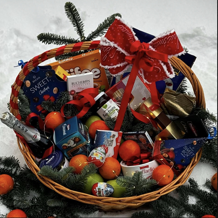 Christmas basket Christmas basket