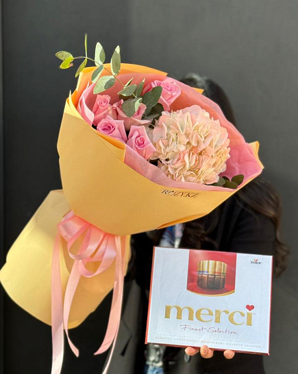 Bouquet of Bouquet compliment with Mercy flowers delivered to Astana