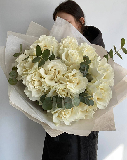 Bouquet of French White Roses ❤ flowers delivered to Almaty