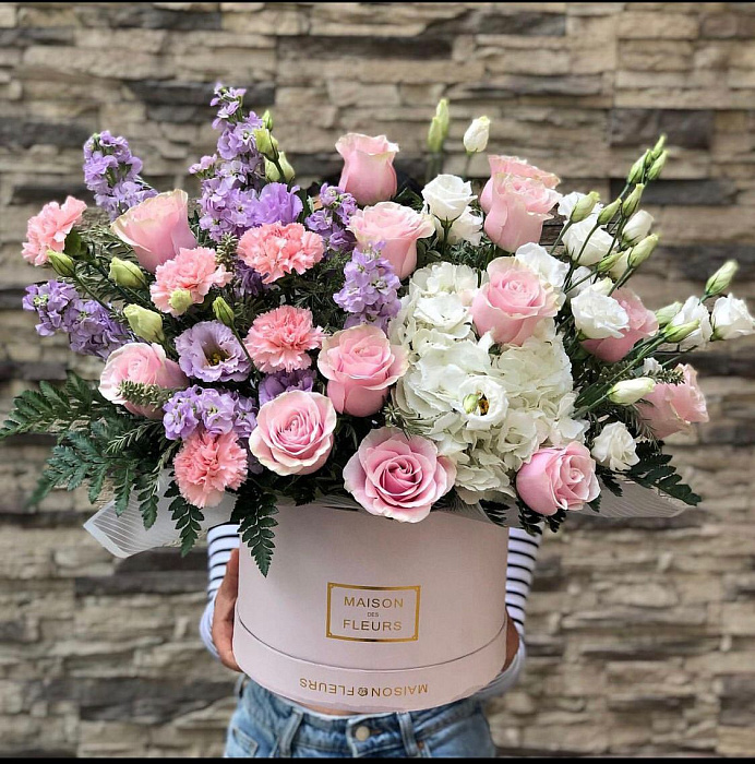 Bouquet in a box Aurora