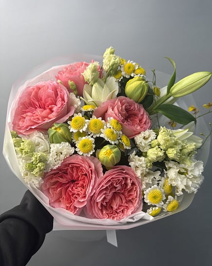 Розовый сад с пионовидными розами с доставкой по Астане