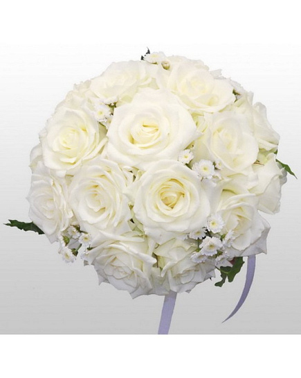 Букет из белых роз "Очарование" с доставкой по Павлодаре