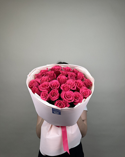 25 crimson roses with delivery to Astana