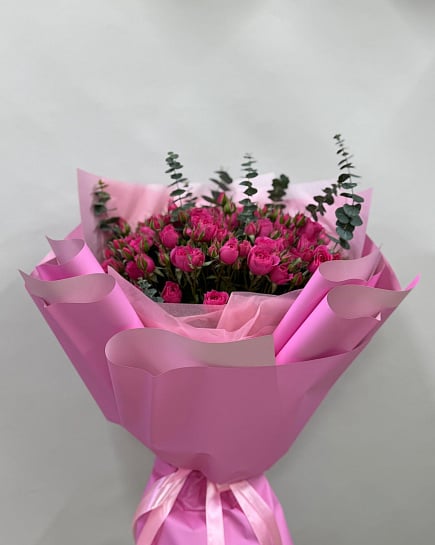 Нежный букет из кустовых роз с доставкой по Астане