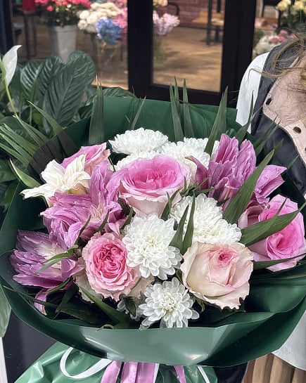 Розово-белый микс с пионовидными тюльпанами с доставкой по Астане