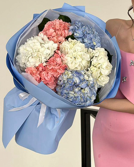 Bouquet of Bouquet of 7 hydrangeas flowers delivered to Shymkent