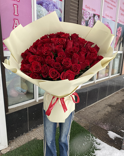 Roses with delivery to Taraz