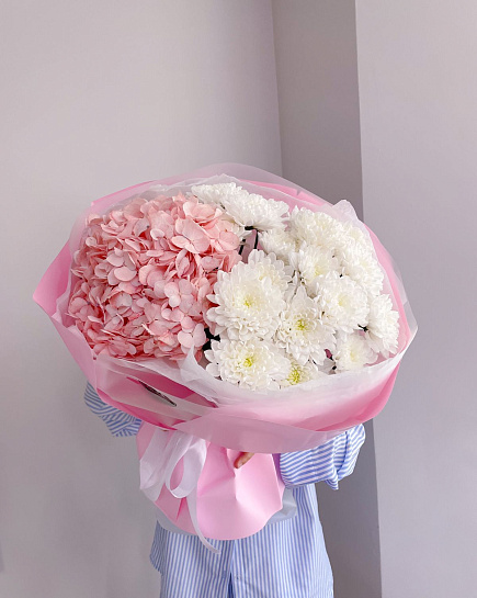 Bouquet of Bouquet of hydrangea and chrysanthemums flowers delivered to Astana