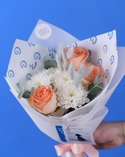 Bouquet “Compliment 2” with delivery to Astana