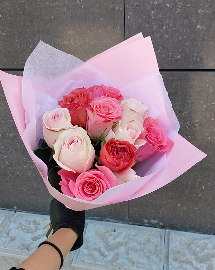 Bouquet of Mix Roses 11 flowers delivered to Pavlodar