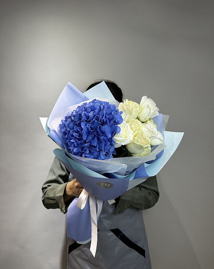 Bouquet of Author's bouquet of royal hydrangeas and roses flowers delivered to Astana