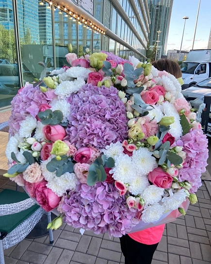 Евробукет на выбор флориста (оттенок может отличаться) с доставкой по Астане