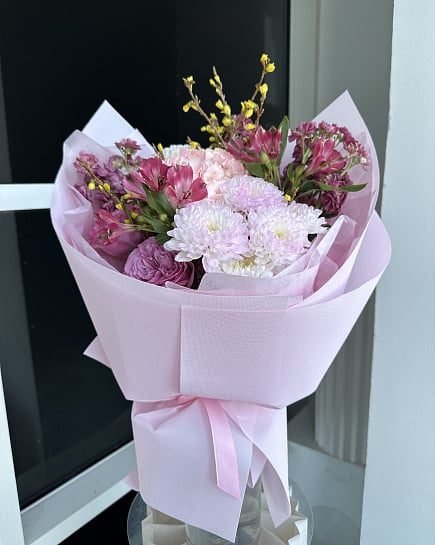 Весенняя палитра с пионовидными розами с доставкой по Астане