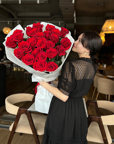 Bouquet of Bouquet of 25 meter roses (90-100cm) flowers delivered to Astana