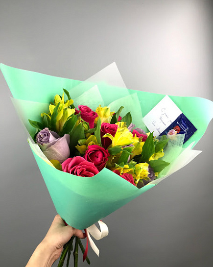 Букет с розами "Летние краски" с доставкой по Караганде