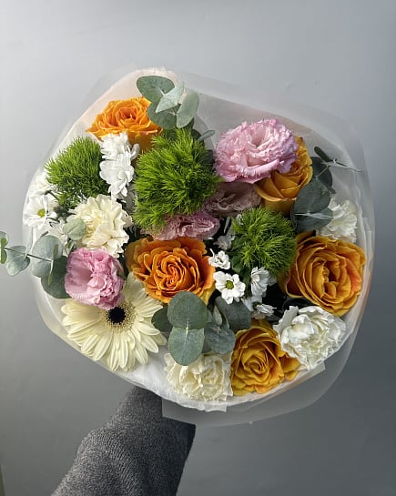 Яркий букет из роз и гербер с доставкой по Астане