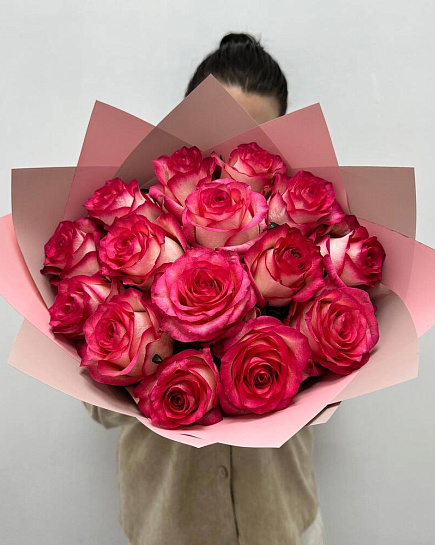 Букет из 15 нежно-розовых роз с доставкой по Уральске