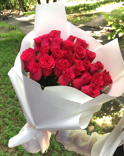 Букет из 25 красных роз  с доставкой по Алматы