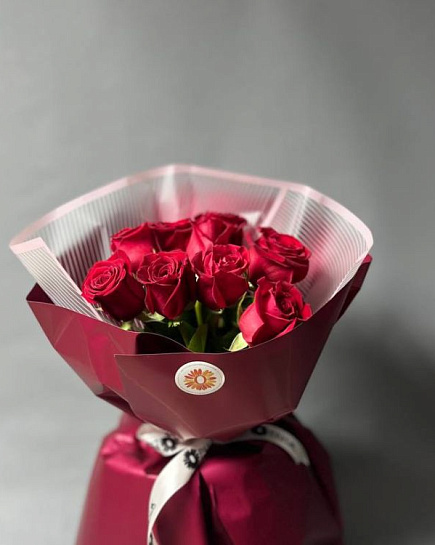Букет из 9 красных Голландских роз  с доставкой по Алматы